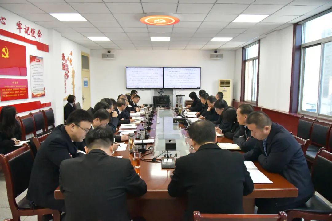 周紅民對(duì)龍鋼集團(tuán)干部提出三方面要求 周紅民對(duì)龍鋼集團(tuán)干部提出三方面要求