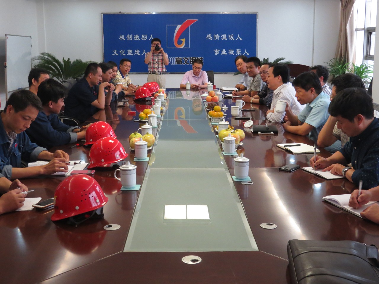 楊海峰到陜晉川甘鋼鐵論壇會員企業(yè)實(shí)地考察 楊海峰到陜晉川甘鋼鐵論壇會員企業(yè)實(shí)地考察