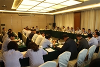 龍鋼集團(tuán)召開5月份月度工作例會(huì)