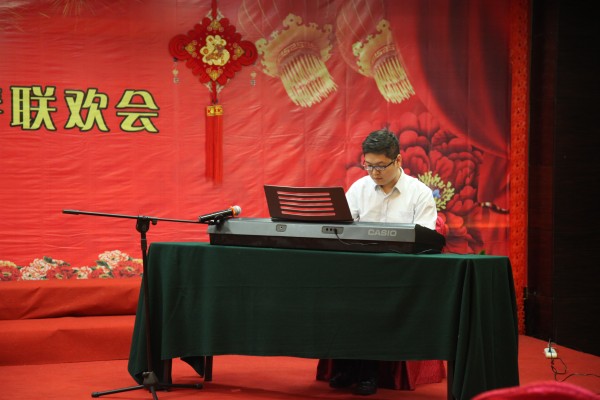 陜鋼集團(tuán)機(jī)關(guān)節(jié)儉喜慶迎新春