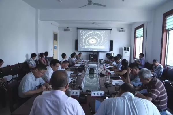 龍鋼集團黨委中心組進行第十三次集體學習 龍鋼集團黨委中心組進行第十三次集體學習