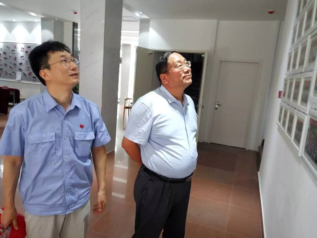 龍鋼集團(tuán)公司董事長、總經(jīng)理董銀師到西鋼、紅光物流公司調(diào)研