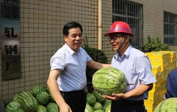 董銀師、劉光明、陳輝赴基層單位慰問(wèn)送清涼