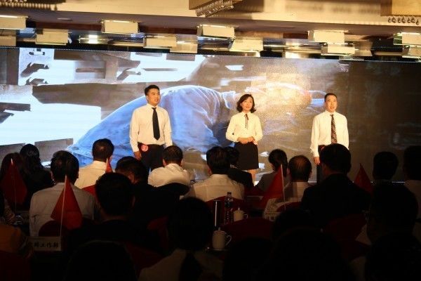 龍鋼集團舉辦迎國慶“追趕超越我的責任”演講賽