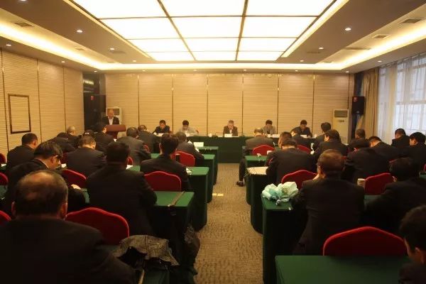 楊海峰帶隊(duì)檢查龍鋼集團(tuán)公司2017年黨風(fēng)廉政建設(shè)工作 楊海峰帶隊(duì)檢查龍鋼集團(tuán)公司2017年黨風(fēng)廉政建設(shè)工作