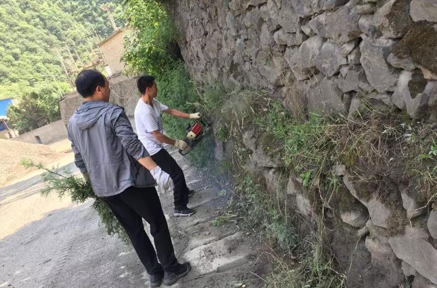 大西溝礦業(yè)公司加強現(xiàn)場整治建設美麗礦山 大西溝礦業(yè)公司加強現(xiàn)場整治建設美麗礦山
