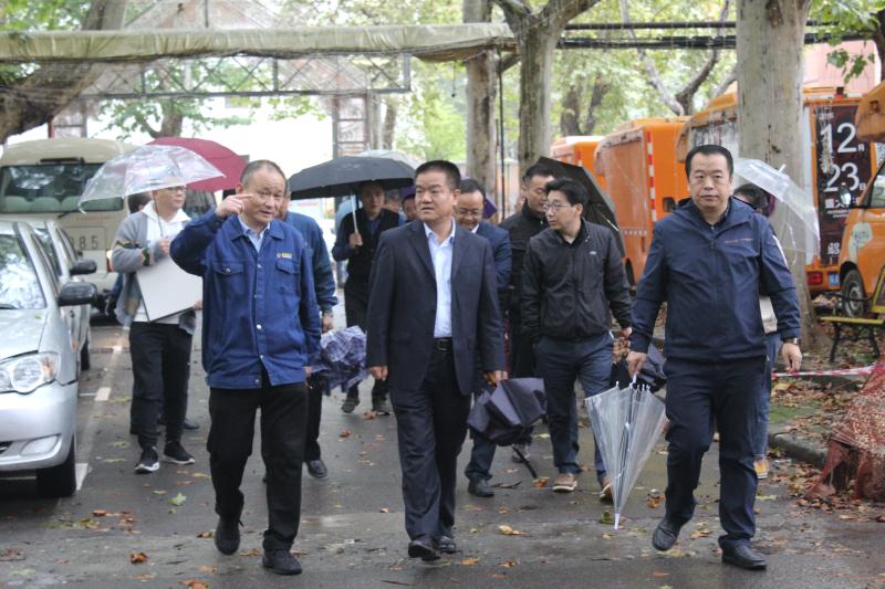 王永杰一行到西鋼、紅光物流公司調(diào)研