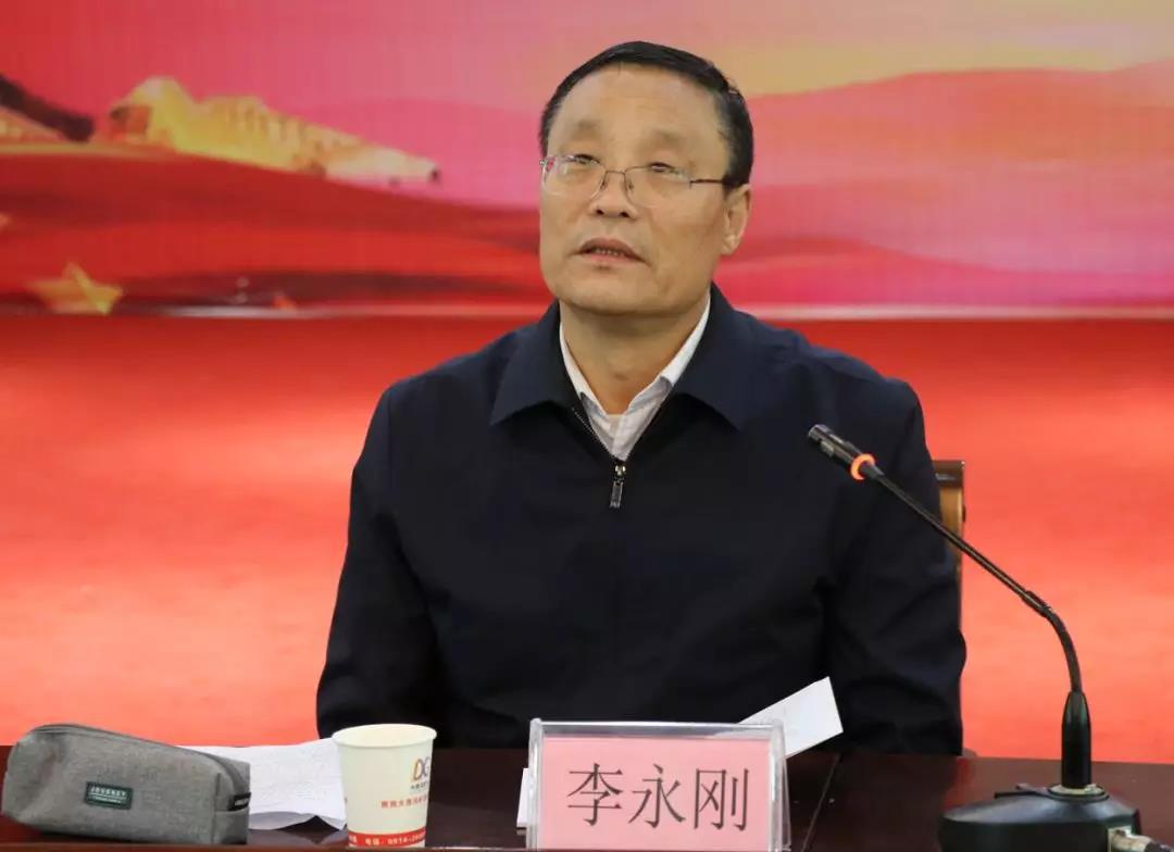 陜煤集團(tuán)對(duì)龍鋼集團(tuán)大西溝礦業(yè)公司進(jìn)行安全大檢查 陜煤集團(tuán)對(duì)龍鋼集團(tuán)大西溝礦業(yè)公司進(jìn)行安全大檢查