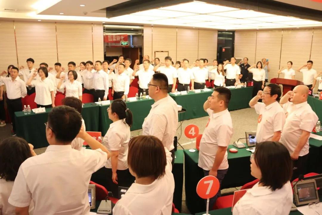 精彩對(duì)壘！龍鋼集團(tuán)舉辦黨史知識(shí)擂臺(tái)賽